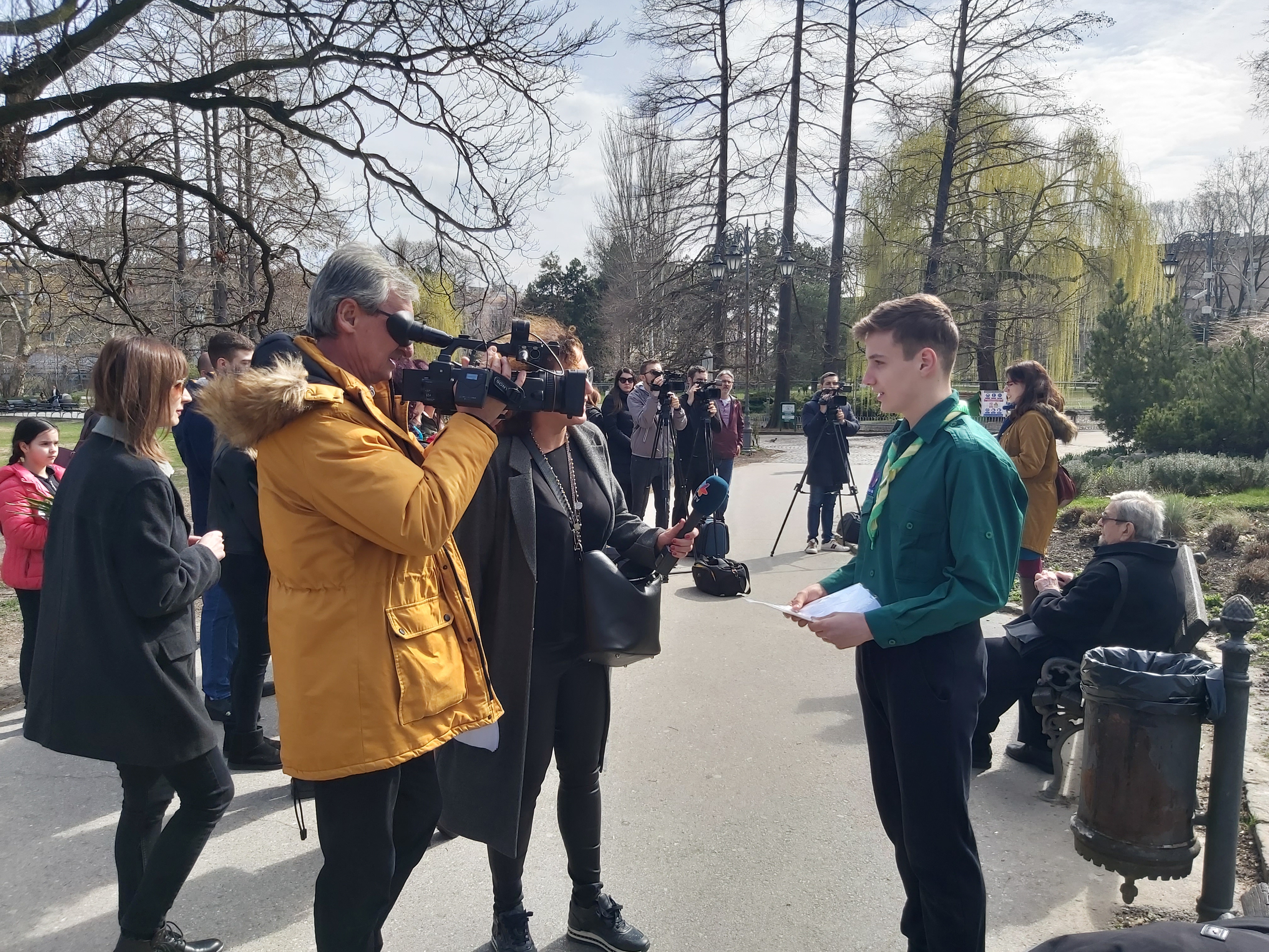 Посета Микином споменику и полагање венаца у Дунавском парку